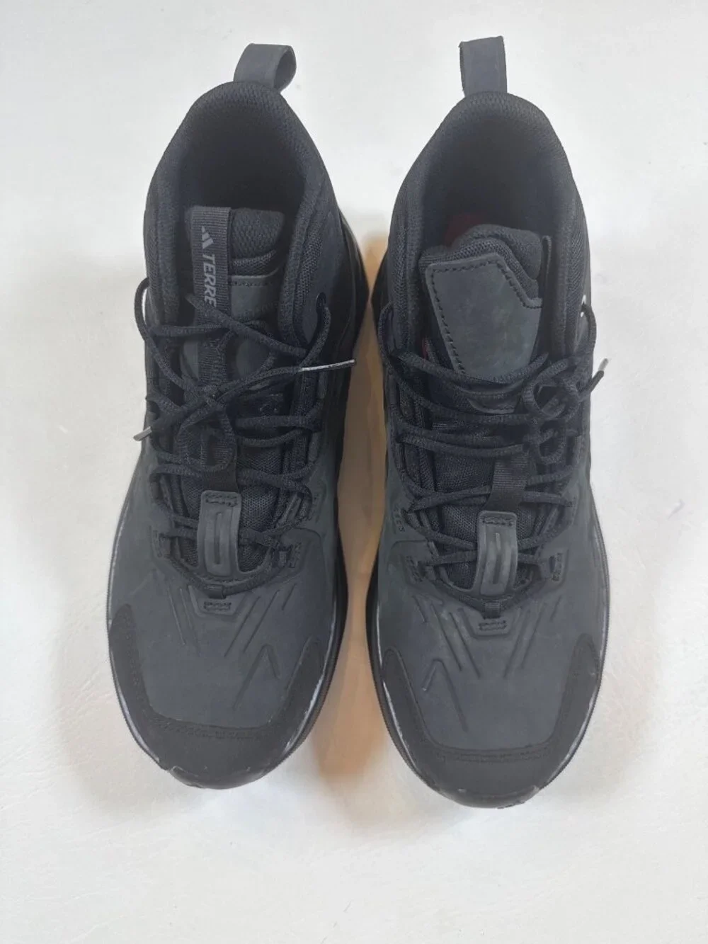NWOT Adidas Terrex Black Skychaser AX5 Mid Hiking Trainers mens 9.5